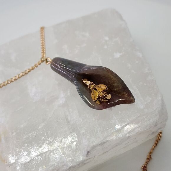 Moss Agate Calla Lily Handmade Pendant Bee Charm Drop Dangle Pendants - Picture 12 of 12